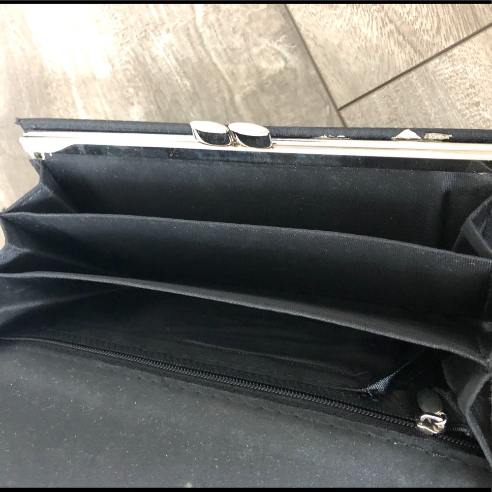 Wallet - Picture 3 of 4